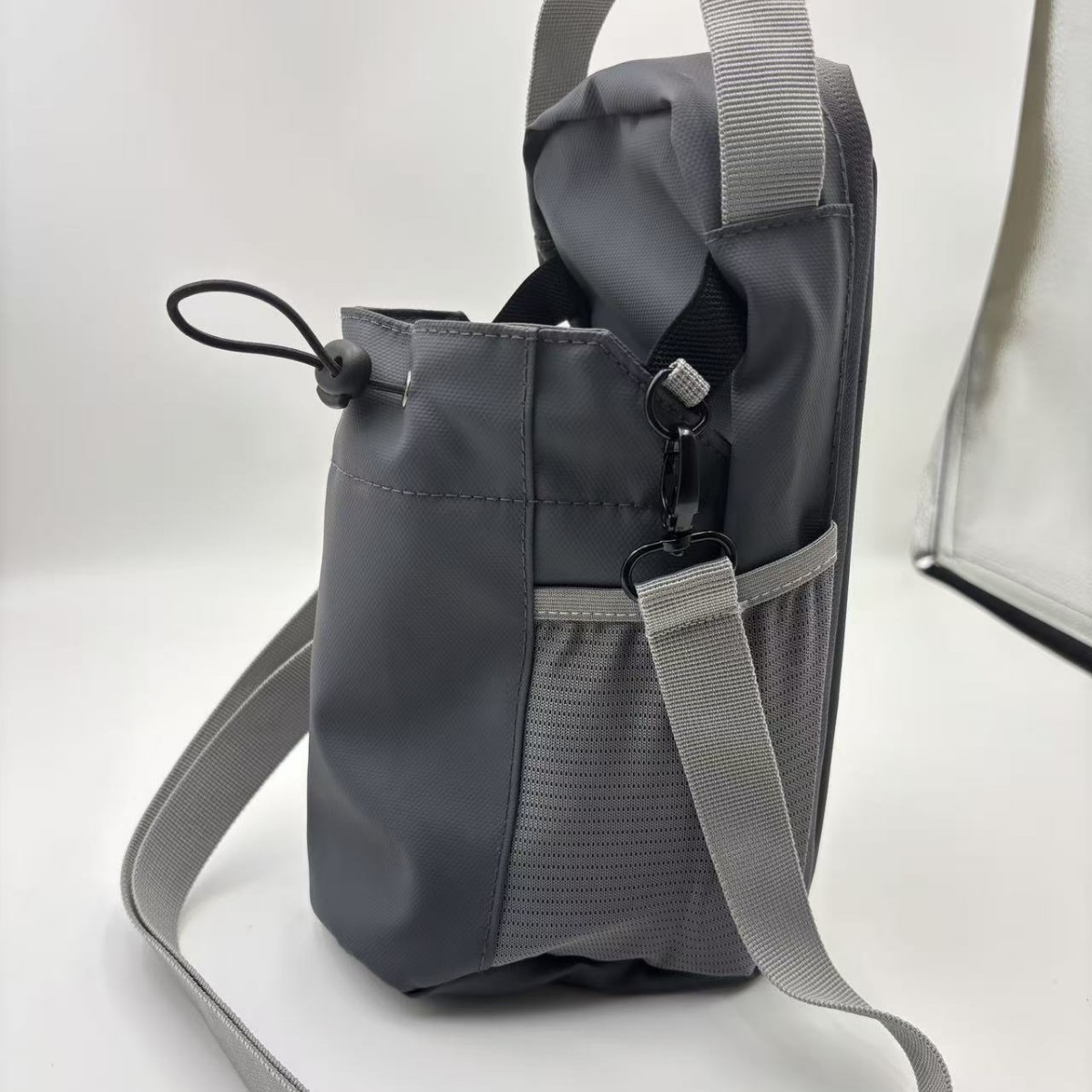2025 Magnetic Water Bottle Pou - đánh giá và giá Magnetic Tank Bag